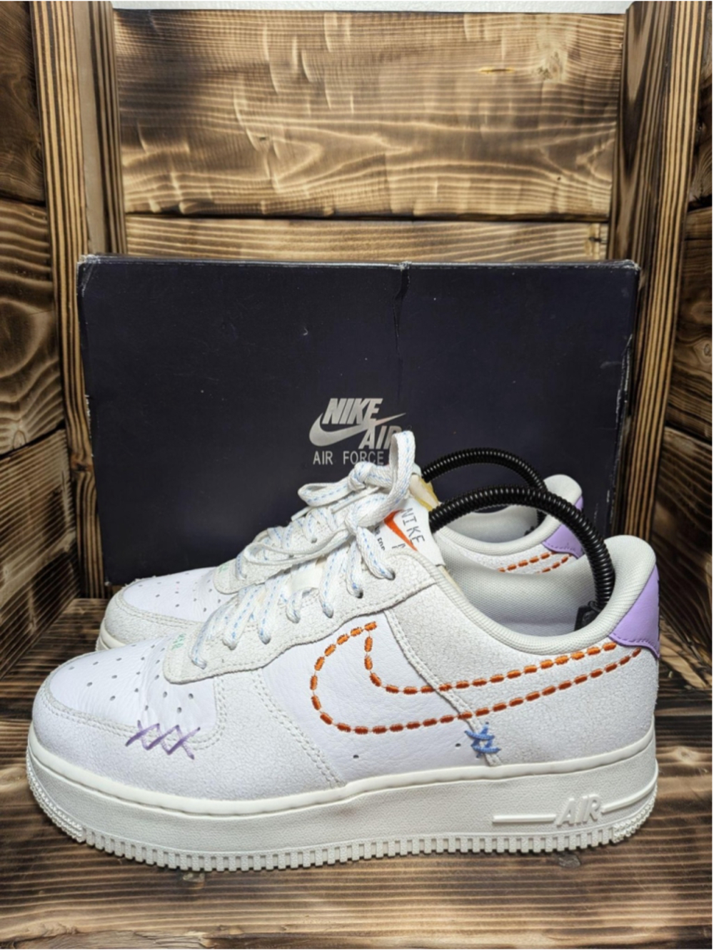 Nike Air Force 1 '07 SE Shoes Womens Size 8 White Stitch Sneakers DX2348-100